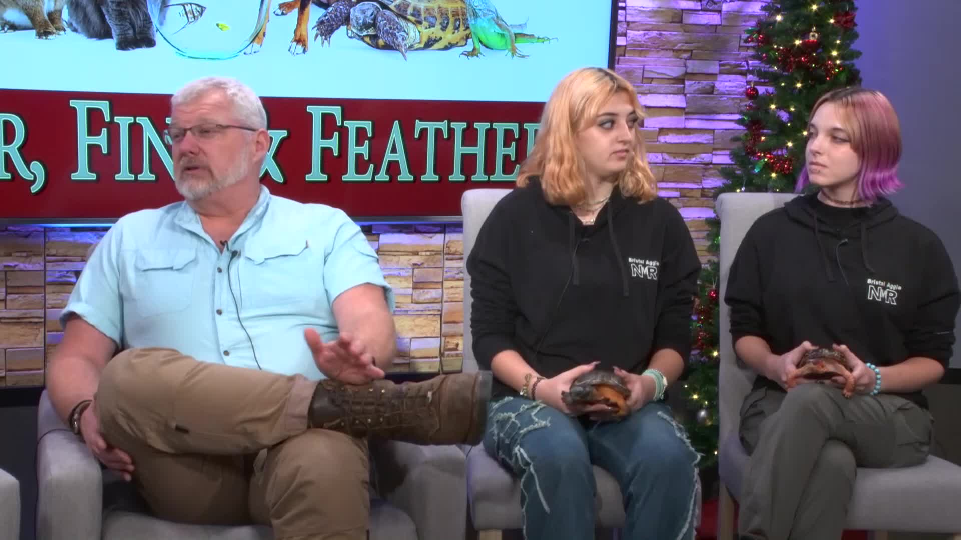 Thumbnail image for Fur, Fins and Feathers - Episode 118