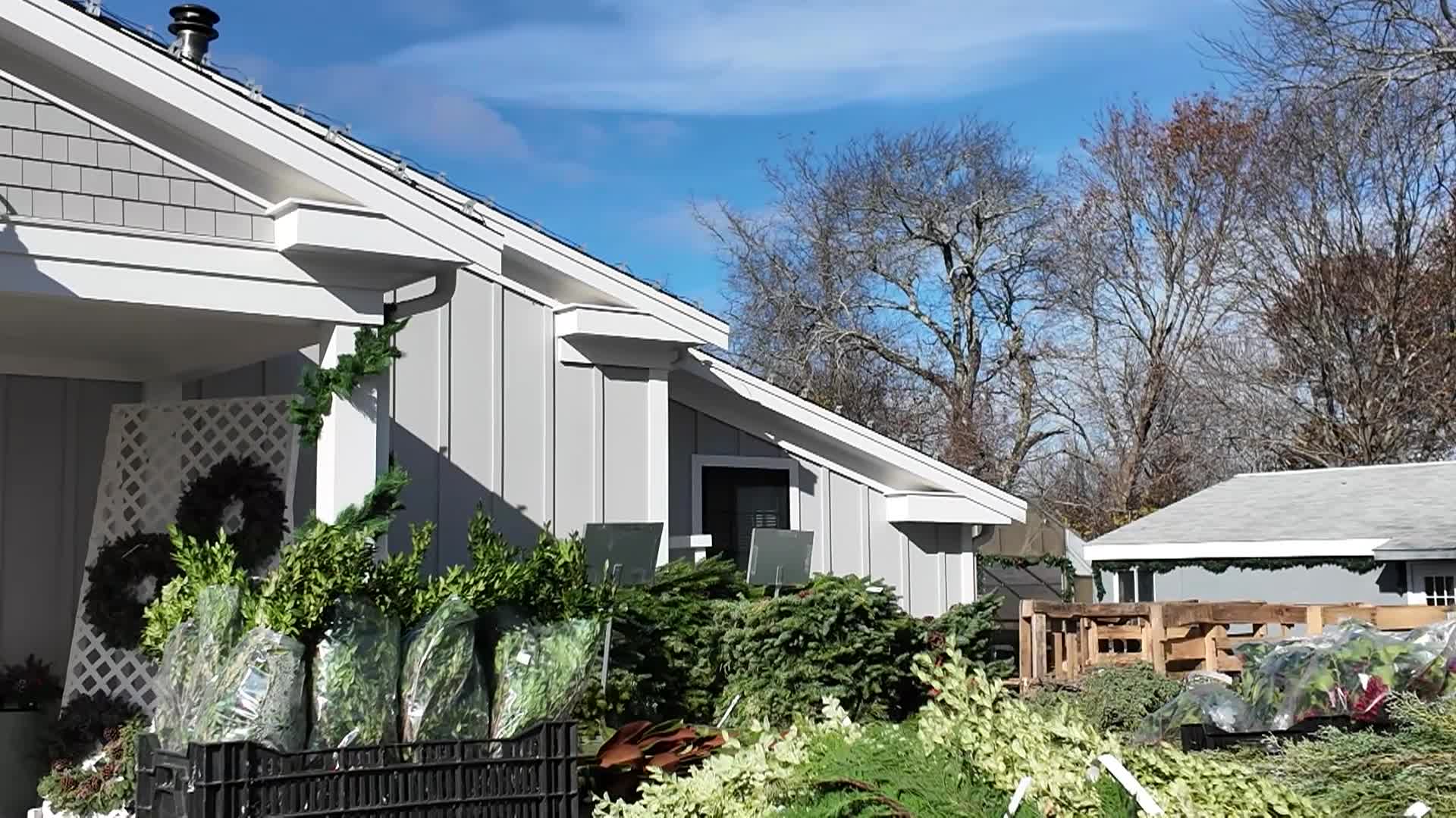 Thumbnail image for Cape Conversation about the Holidays with Donna Kutil Ross